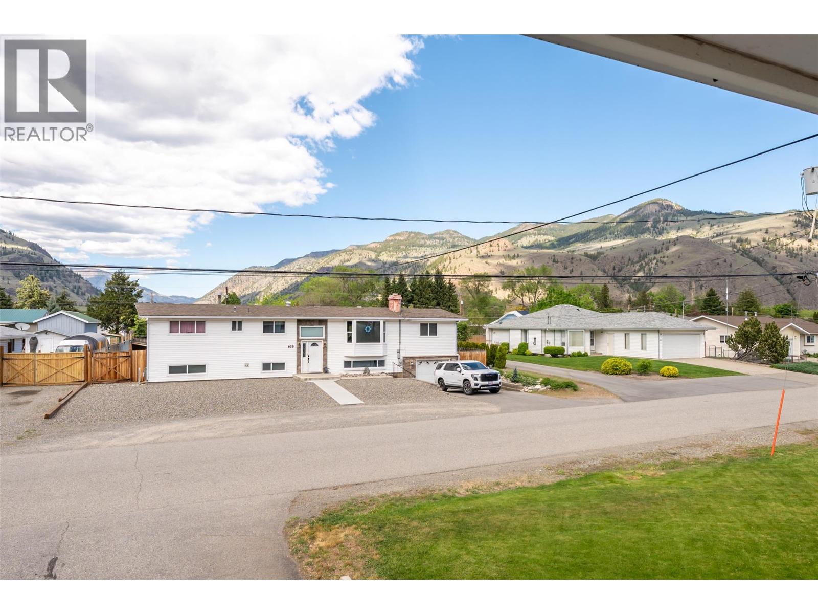 617 3rd Avenue Property Photo 38