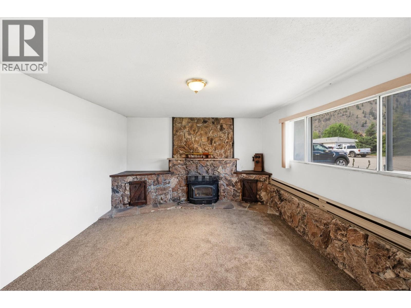 617 3rd Avenue Property Photo 46
