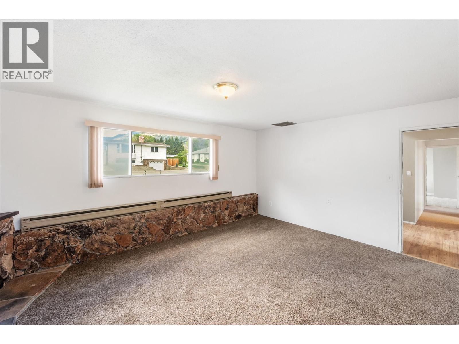 617 3rd Avenue Property Photo 47