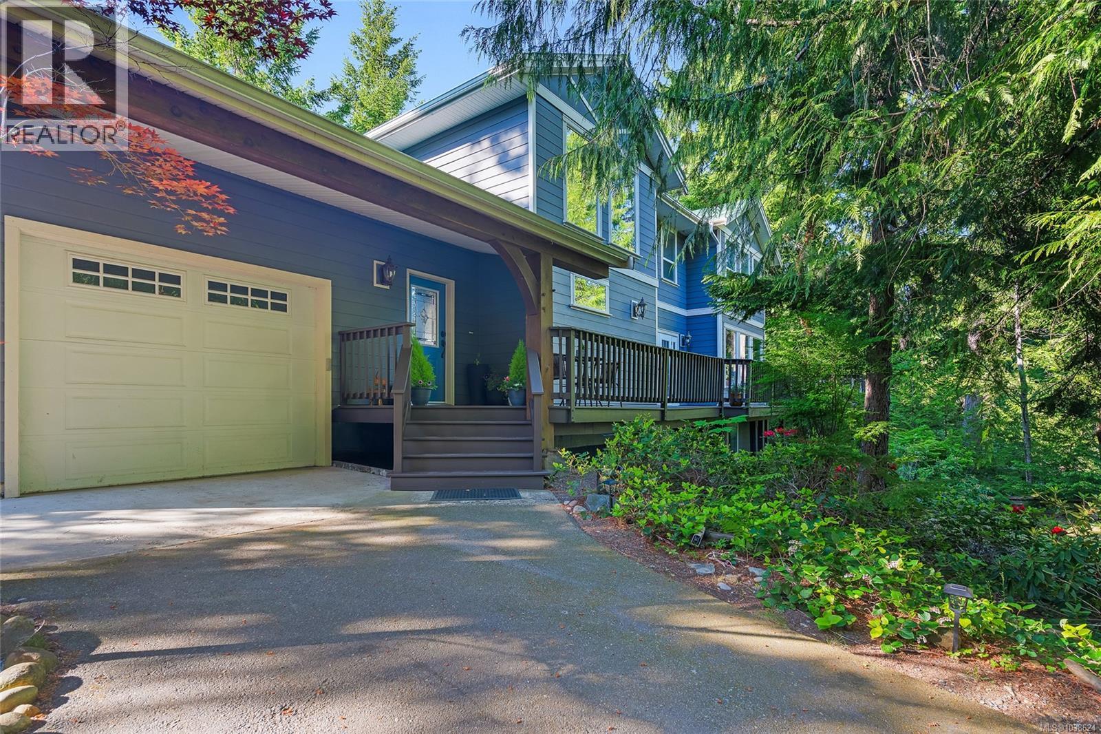 1571 Meadowood Way Property Photo 3