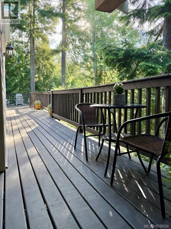 1571 Meadowood Way Property Photo 30