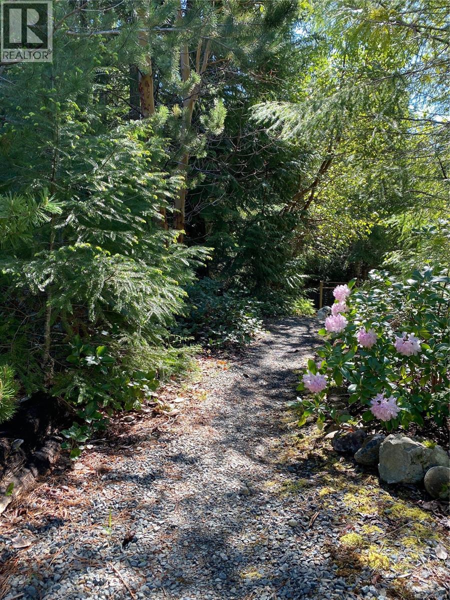 1571 Meadowood Way Property Photo 41