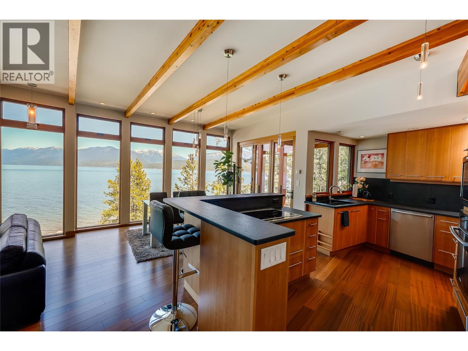 285 Kootenay Lake Road Property Photo 15