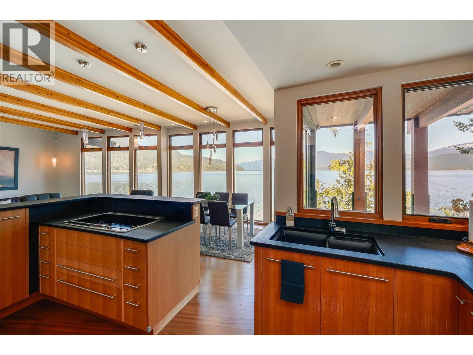 285 Kootenay Lake Road Property Photo 17