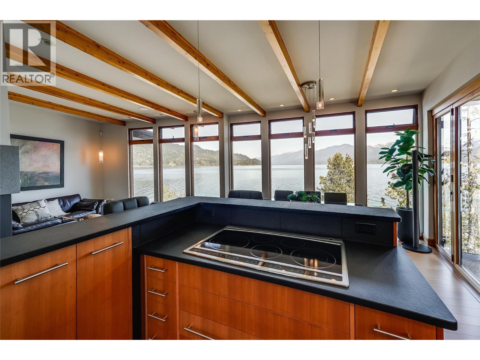 285 Kootenay Lake Road Property Photo 19