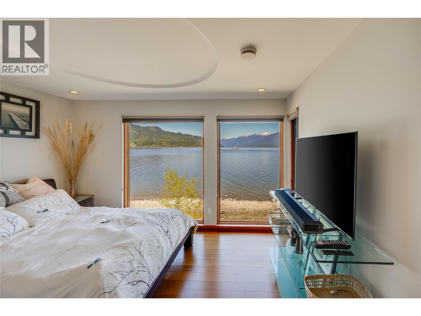 285 Kootenay Lake Road Property Photo 35