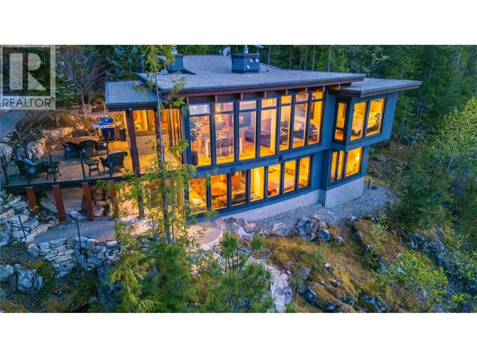 285 Kootenay Lake Road Property Photo 98