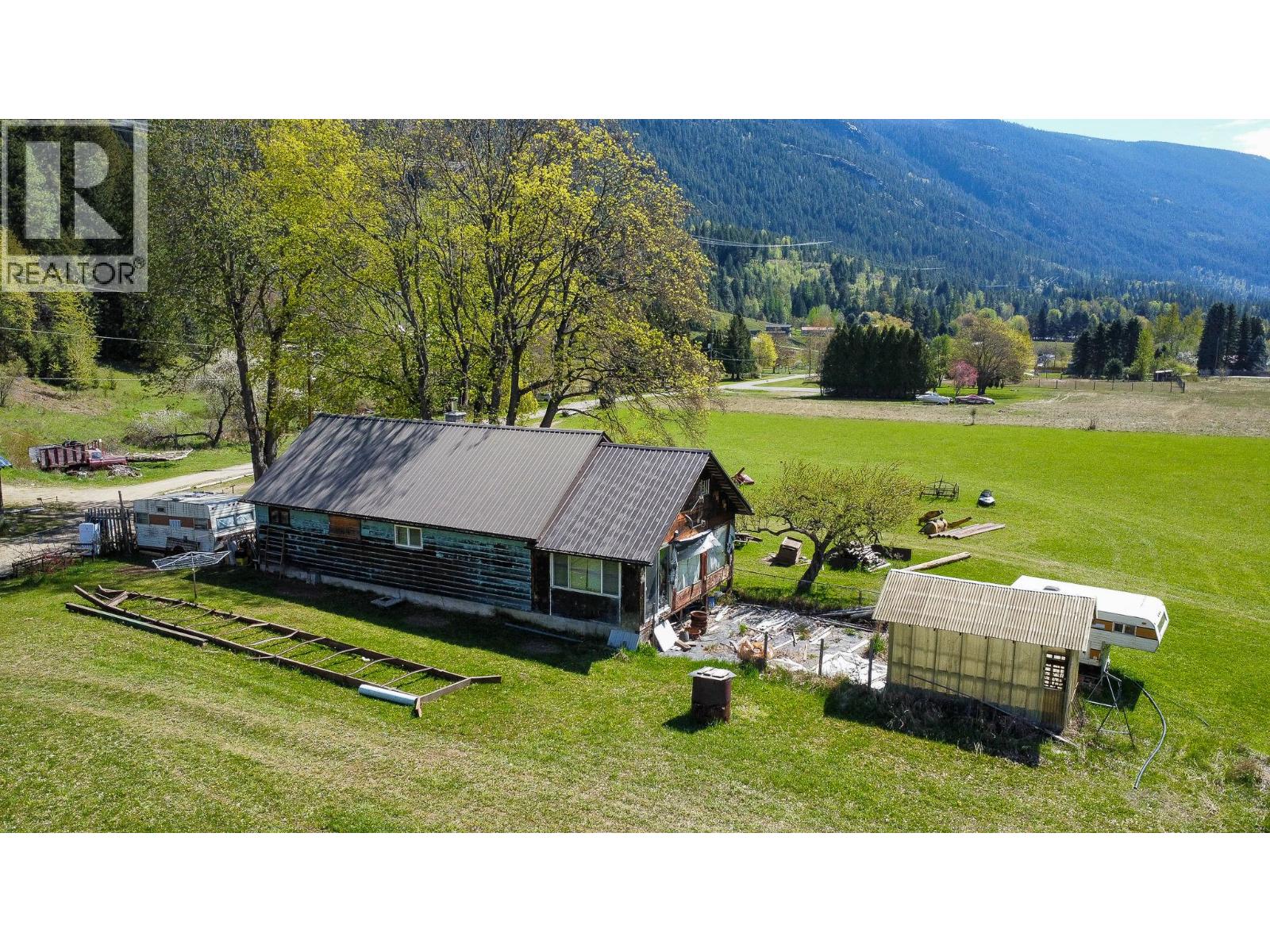 Upper Slocan Park Road Road Property Photo 18