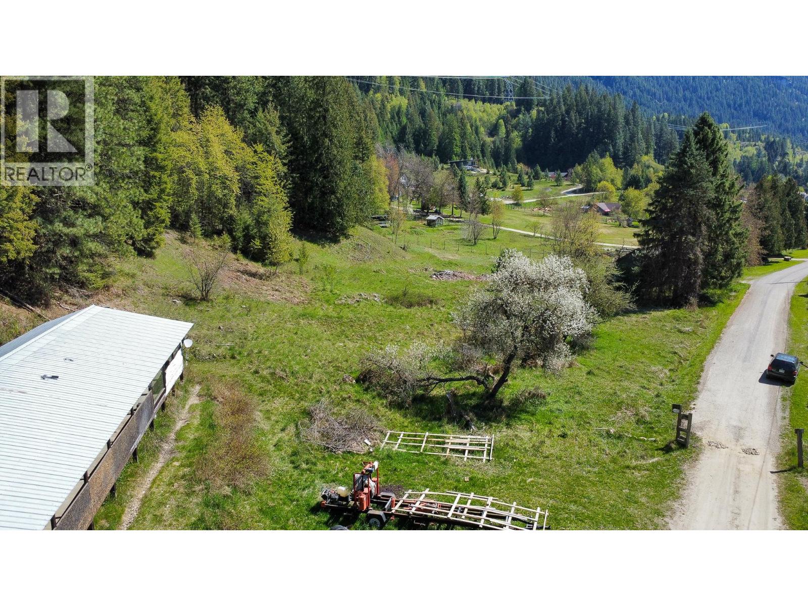 Upper Slocan Park Road Road Property Photo 29