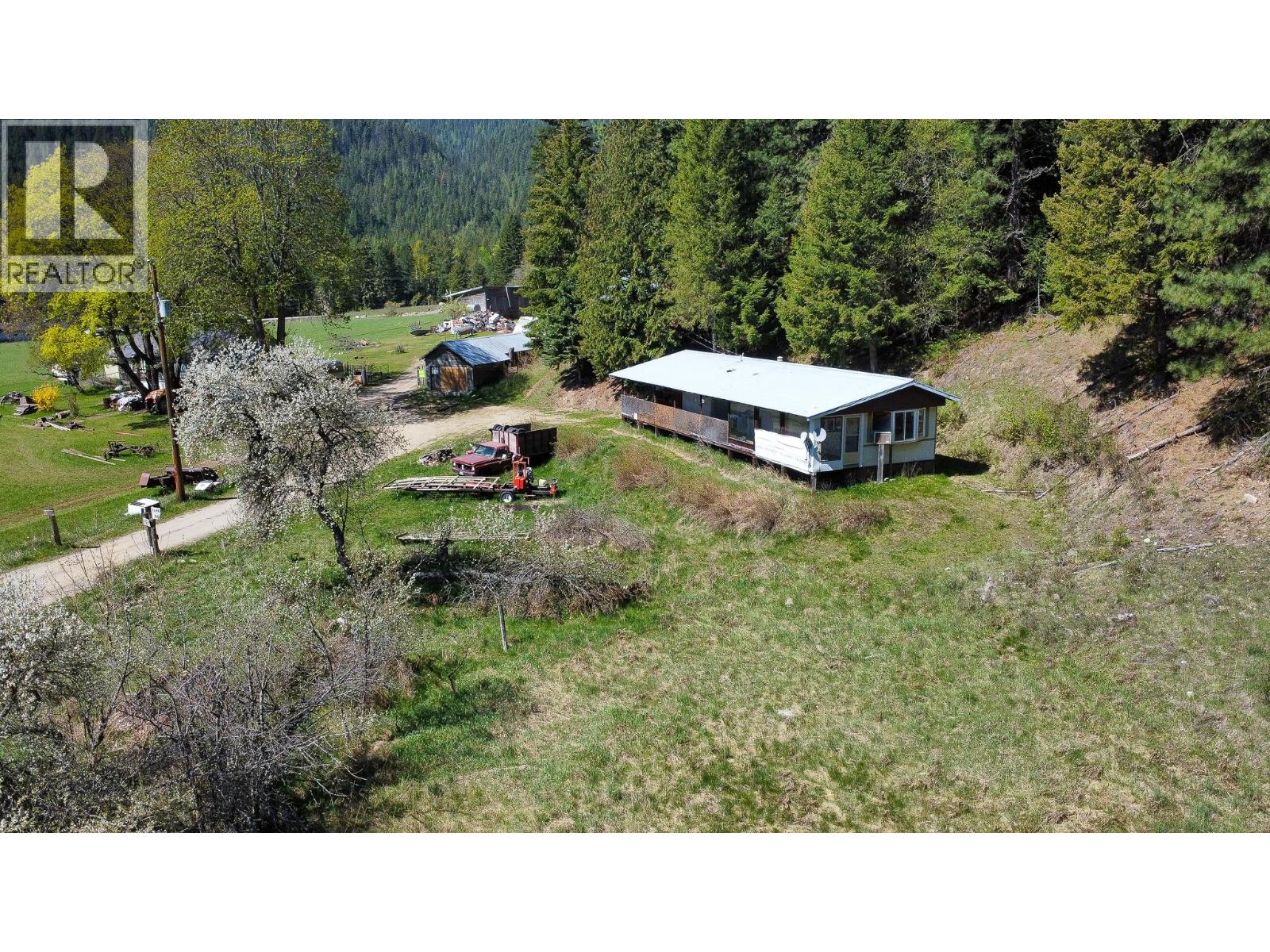 Upper Slocan Park Road Road Property Photo 35