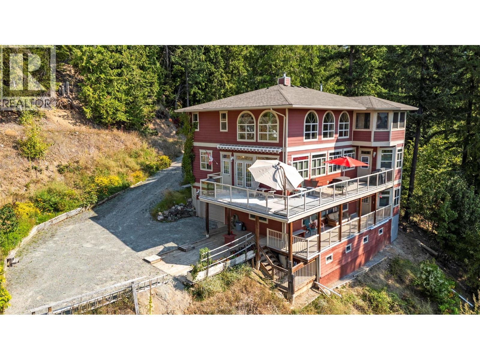 7666 Lichen Road Property Photo 1