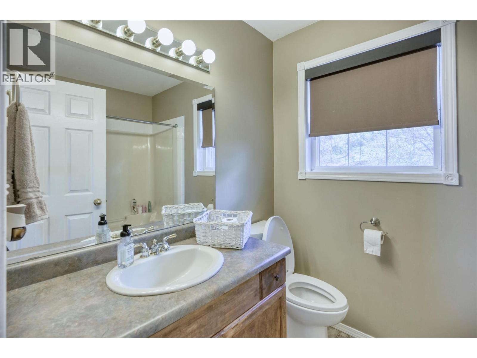 1305 Smethurst Road Property Photo 14