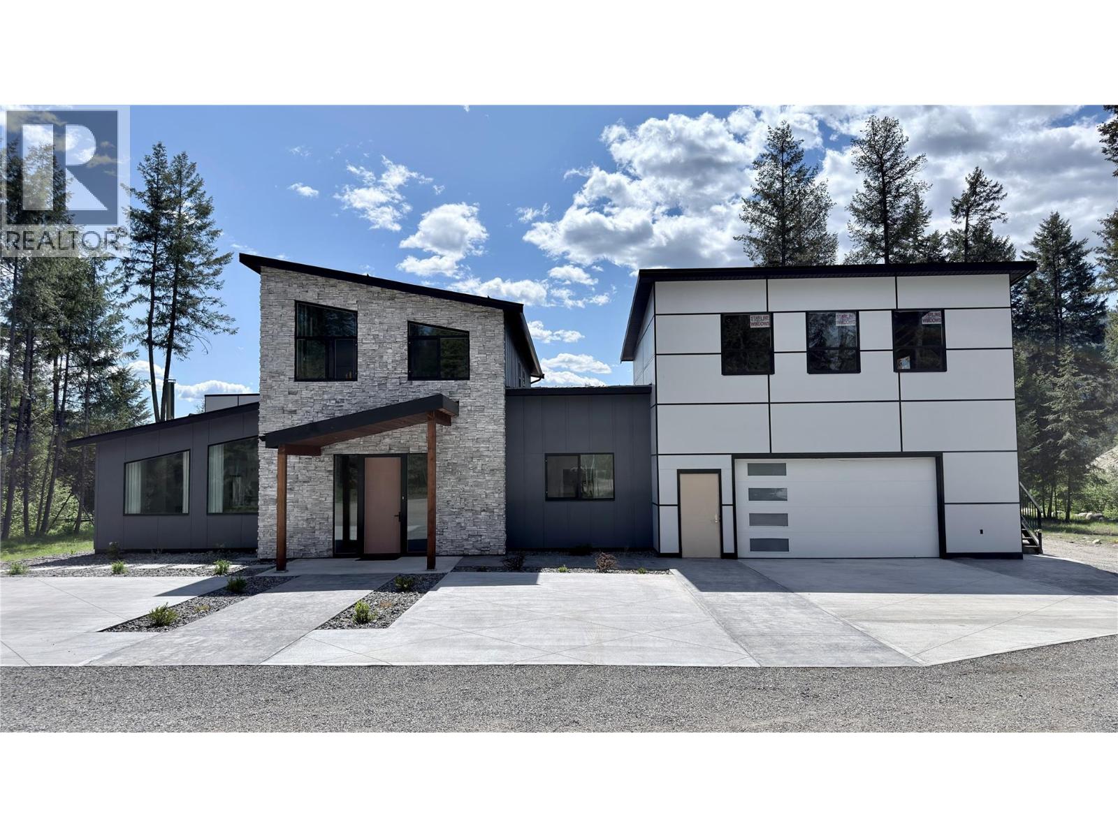 155 Caitlin Road Property Photo 2