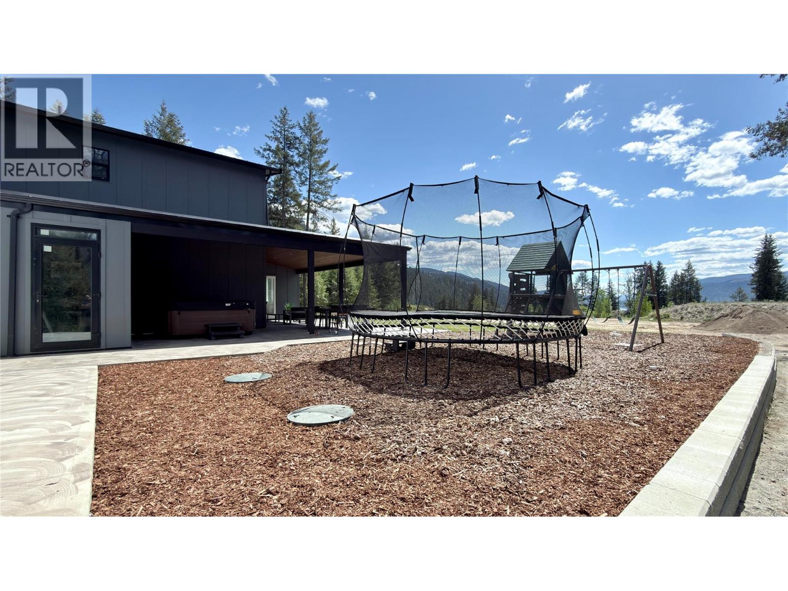 155 Caitlin Road Property Photo 10