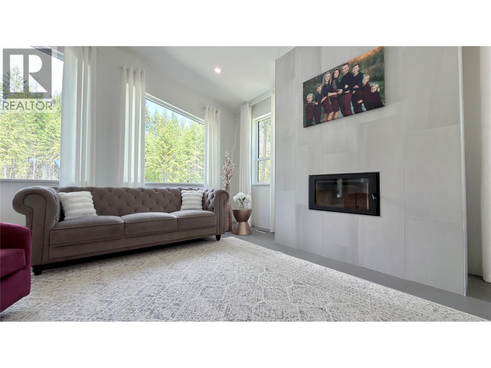 155 Caitlin Road Property Photo 14