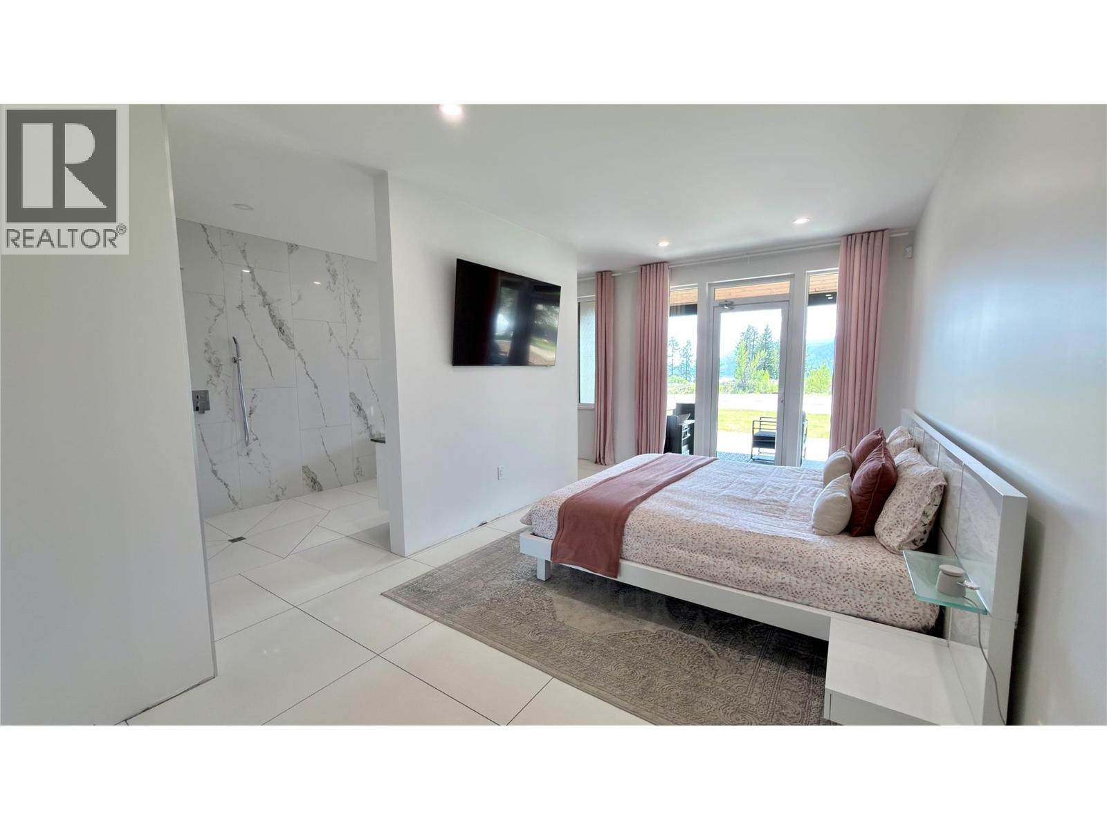 155 Caitlin Road Property Photo 24