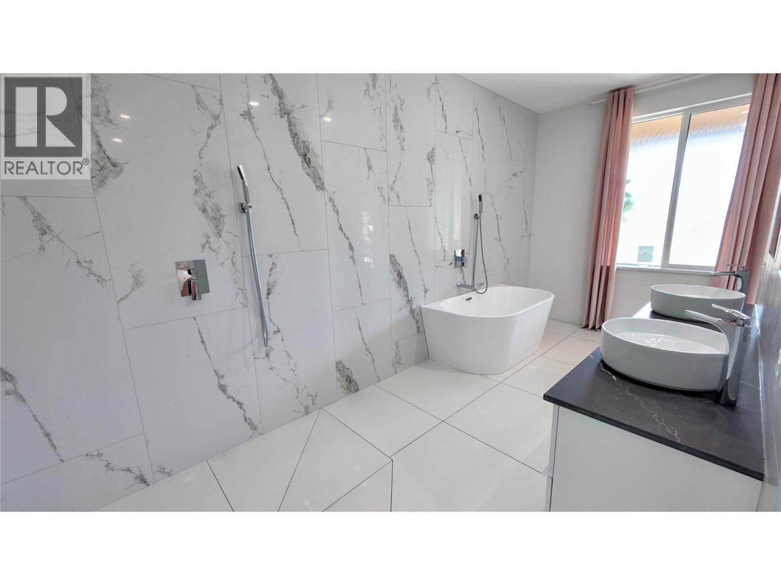 155 Caitlin Road Property Photo 27