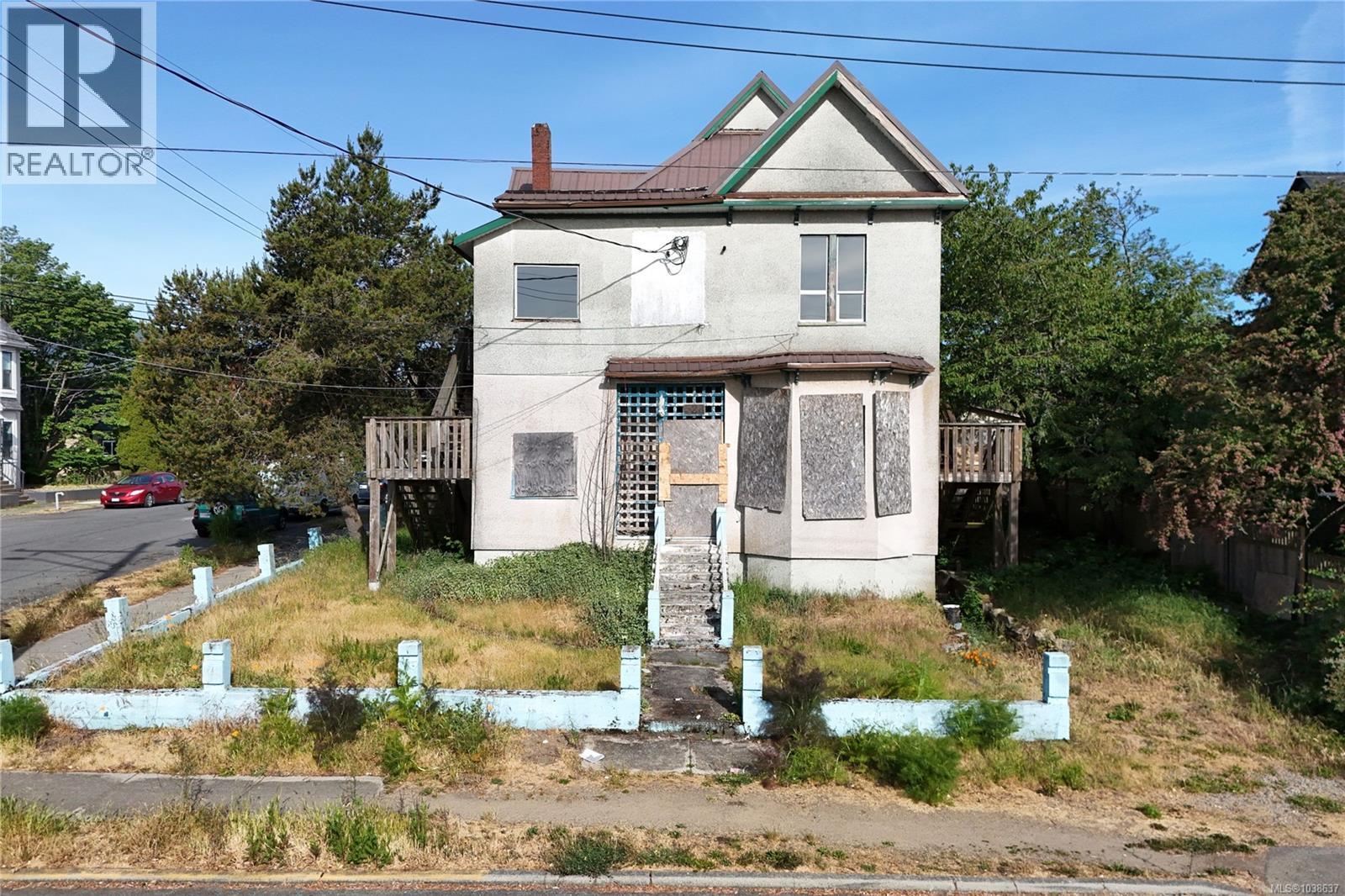 528 Hecate St Property Photo 1
