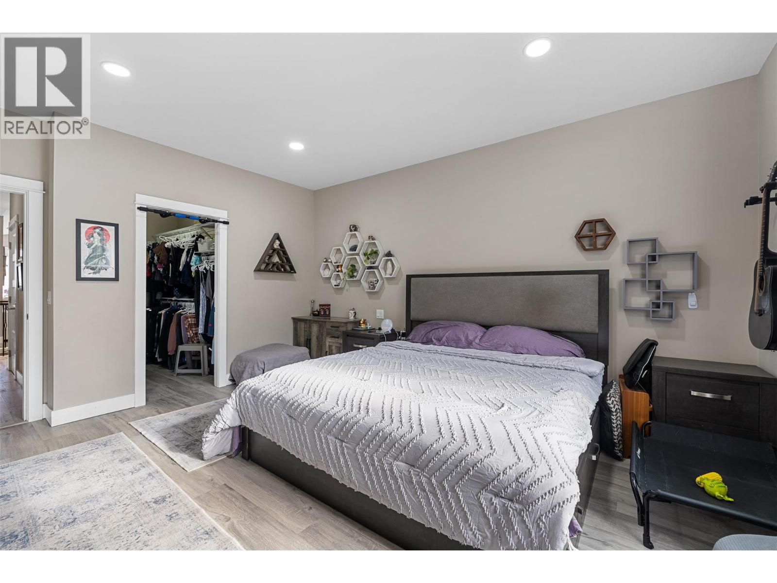 13272 Shoreline Drive Property Photo 11