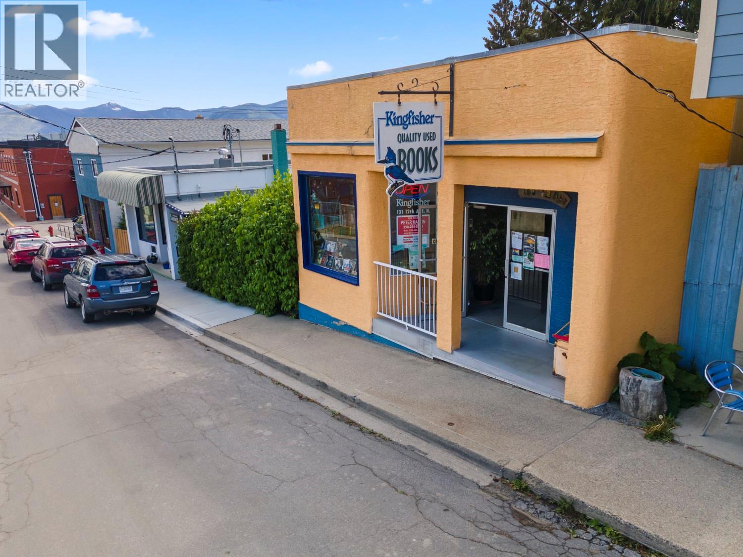 131 12th Avenue N Property Photo 1