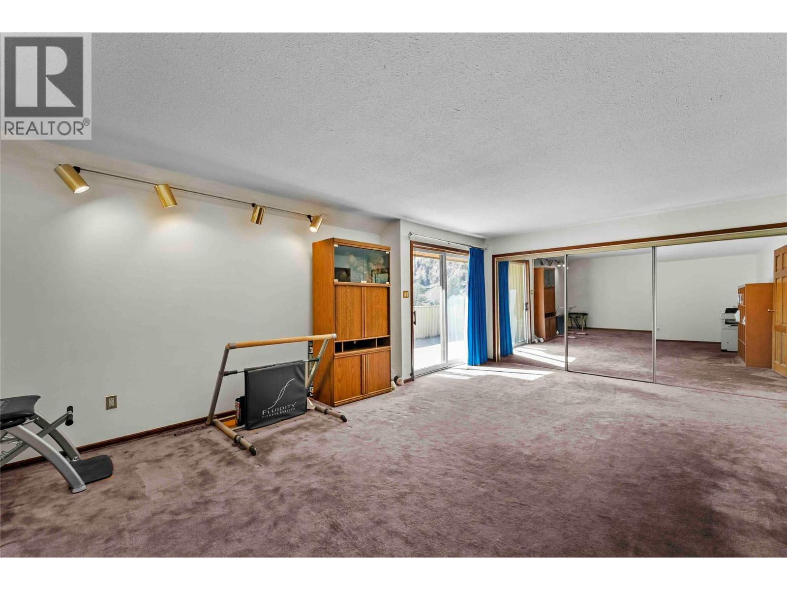 8609 Highway 8 Property Photo 13