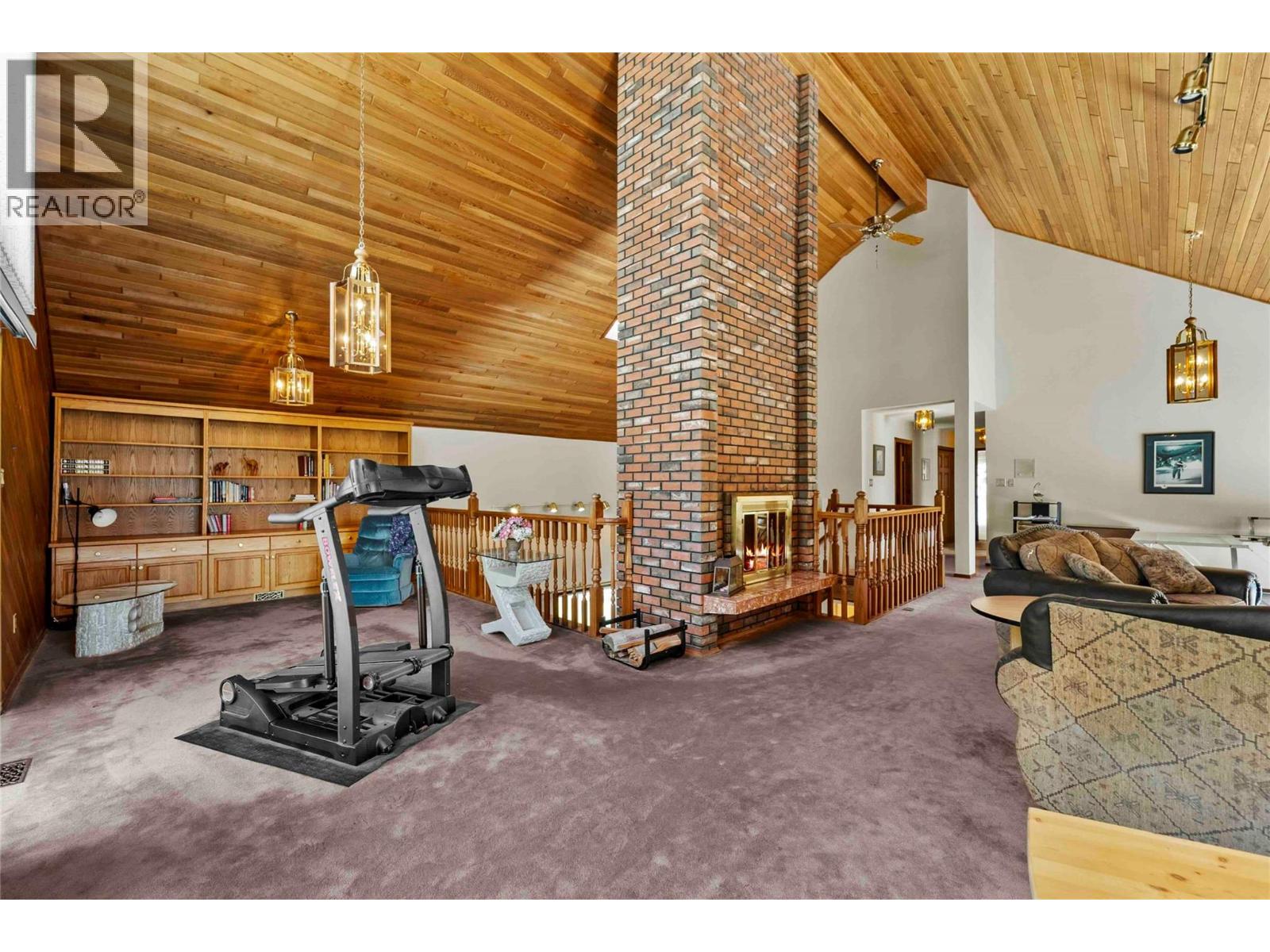 8609 Highway 8 Property Photo 14