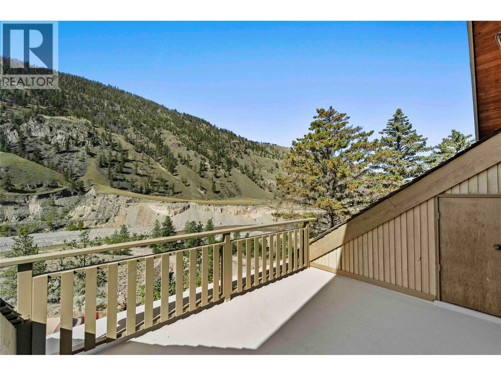 8609 Highway 8 Property Photo 19