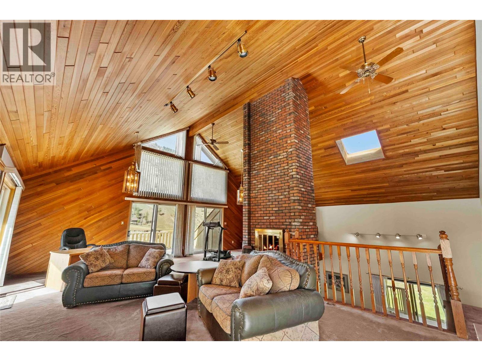 8609 Highway 8 Property Photo 20