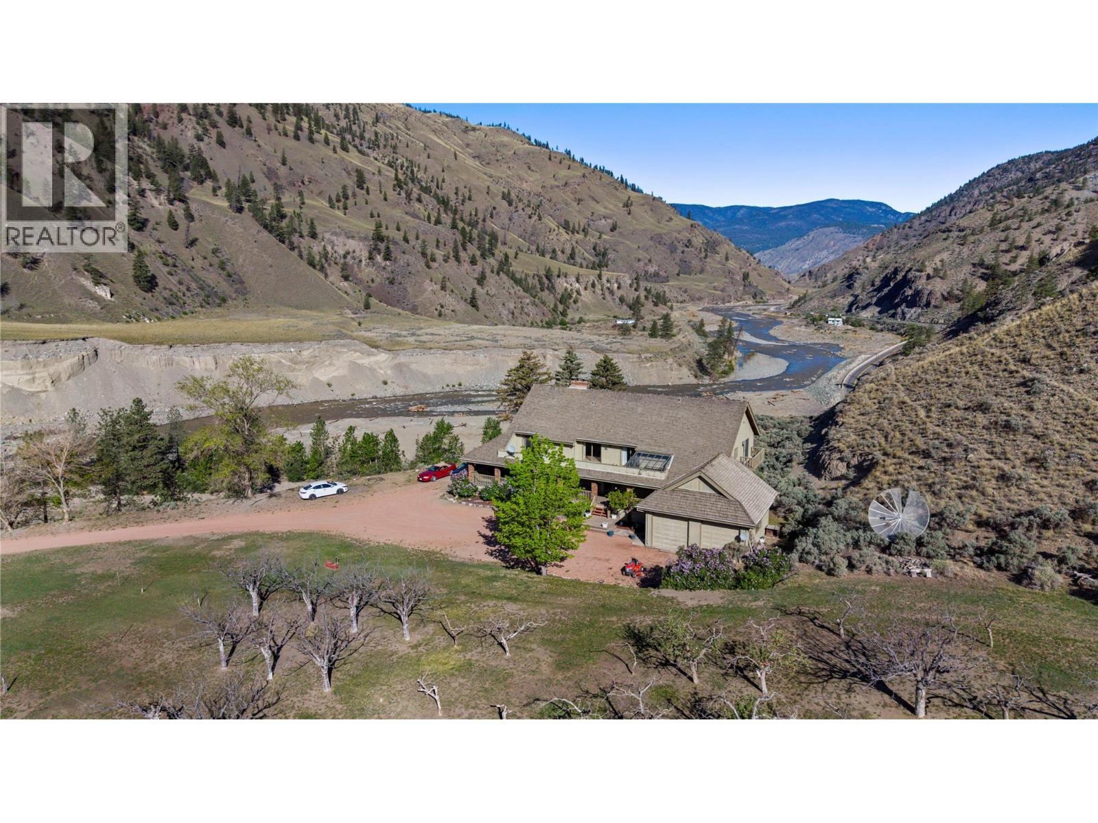 8609 Highway 8 Property Photo 24