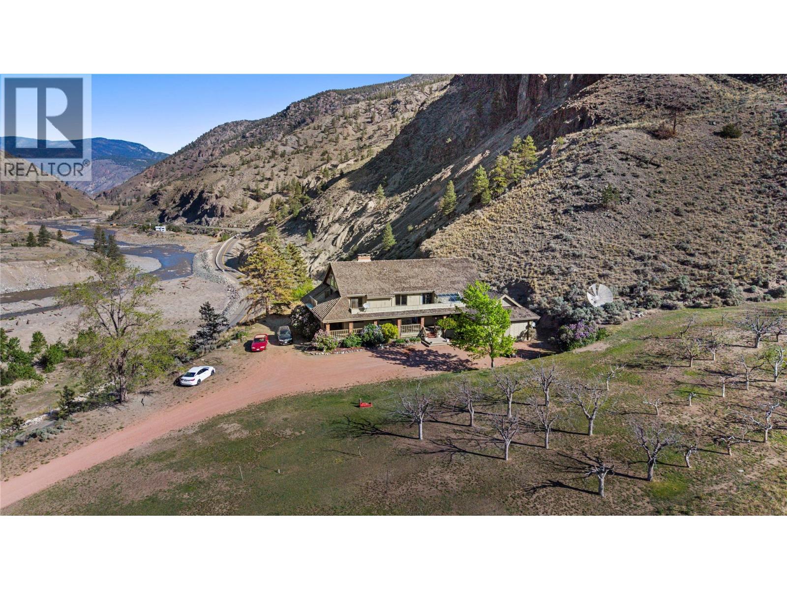 8609 Highway 8 Property Photo 25