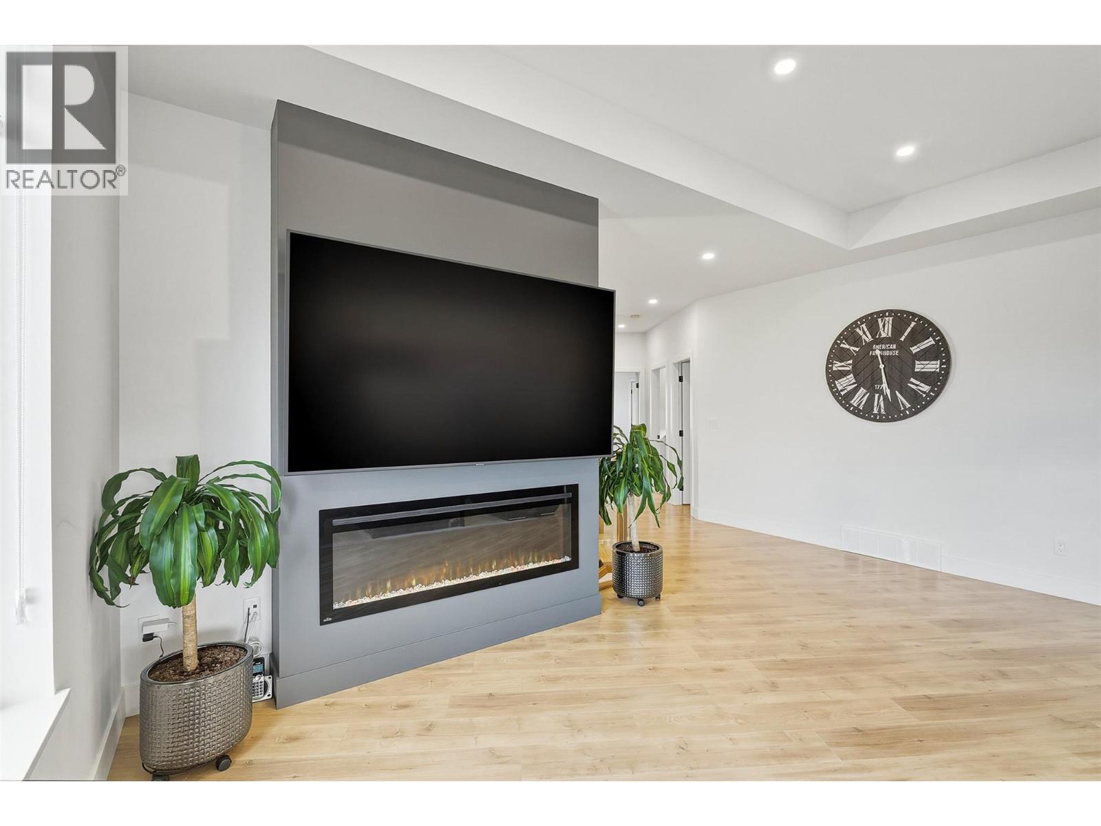 2405 Talbot Place Property Photo 11