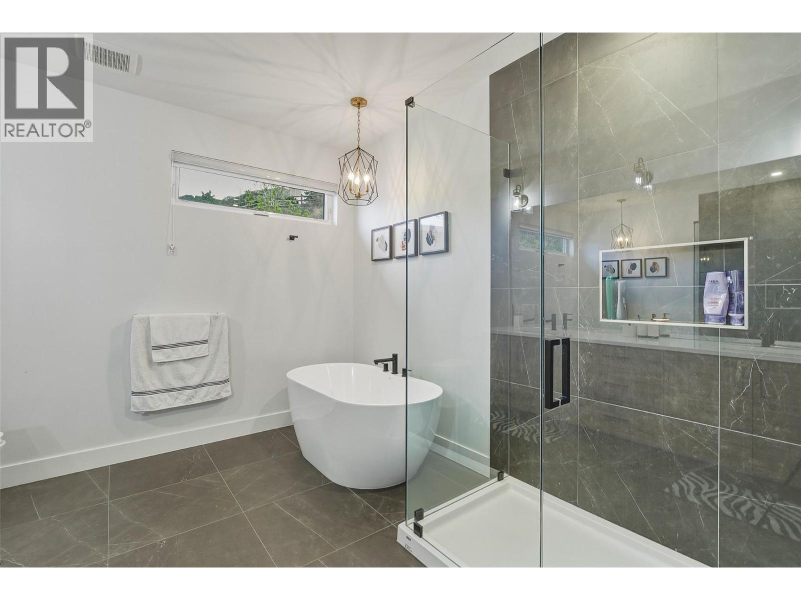 2405 Talbot Place Property Photo 25