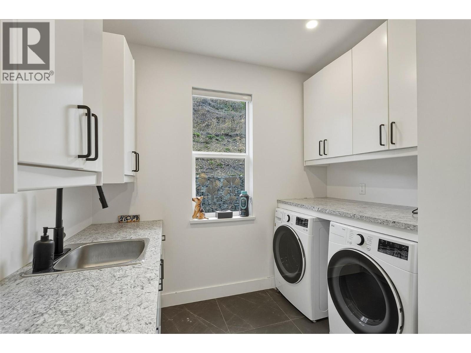 2405 Talbot Place Property Photo 30