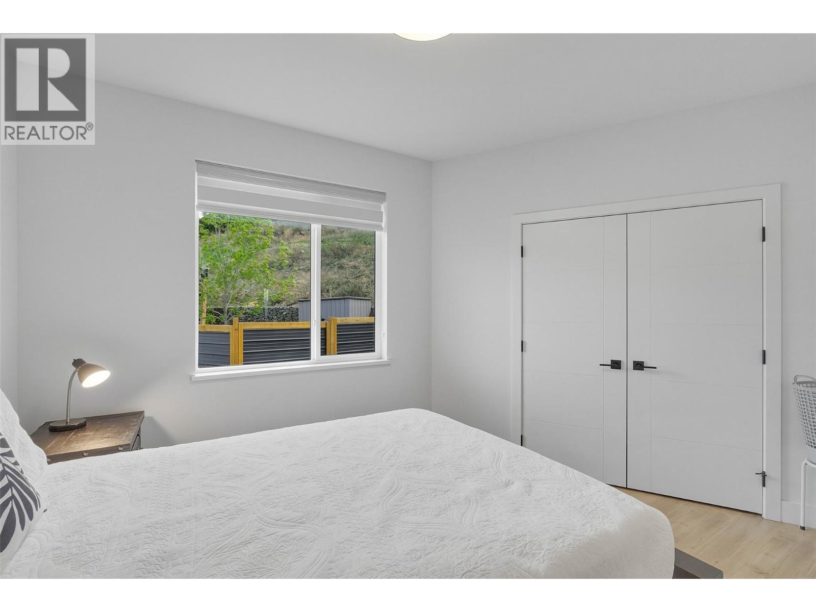 2405 Talbot Place Property Photo 35