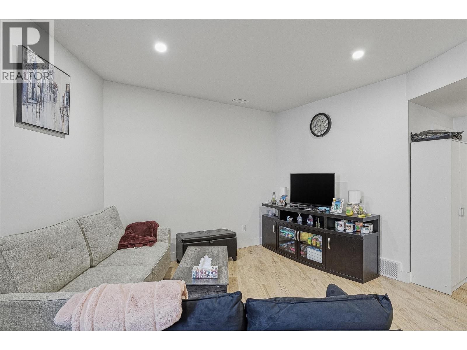 2405 Talbot Place Property Photo 43