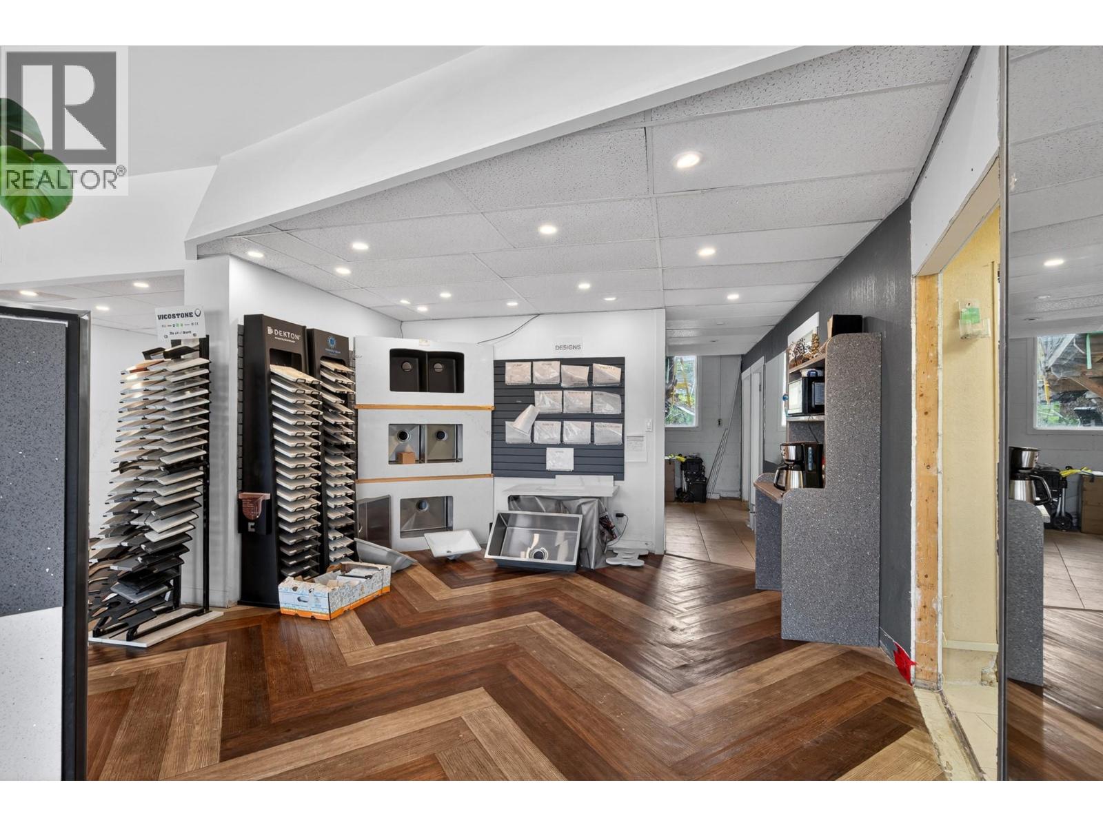 6245 97 Highway Property Photo 14