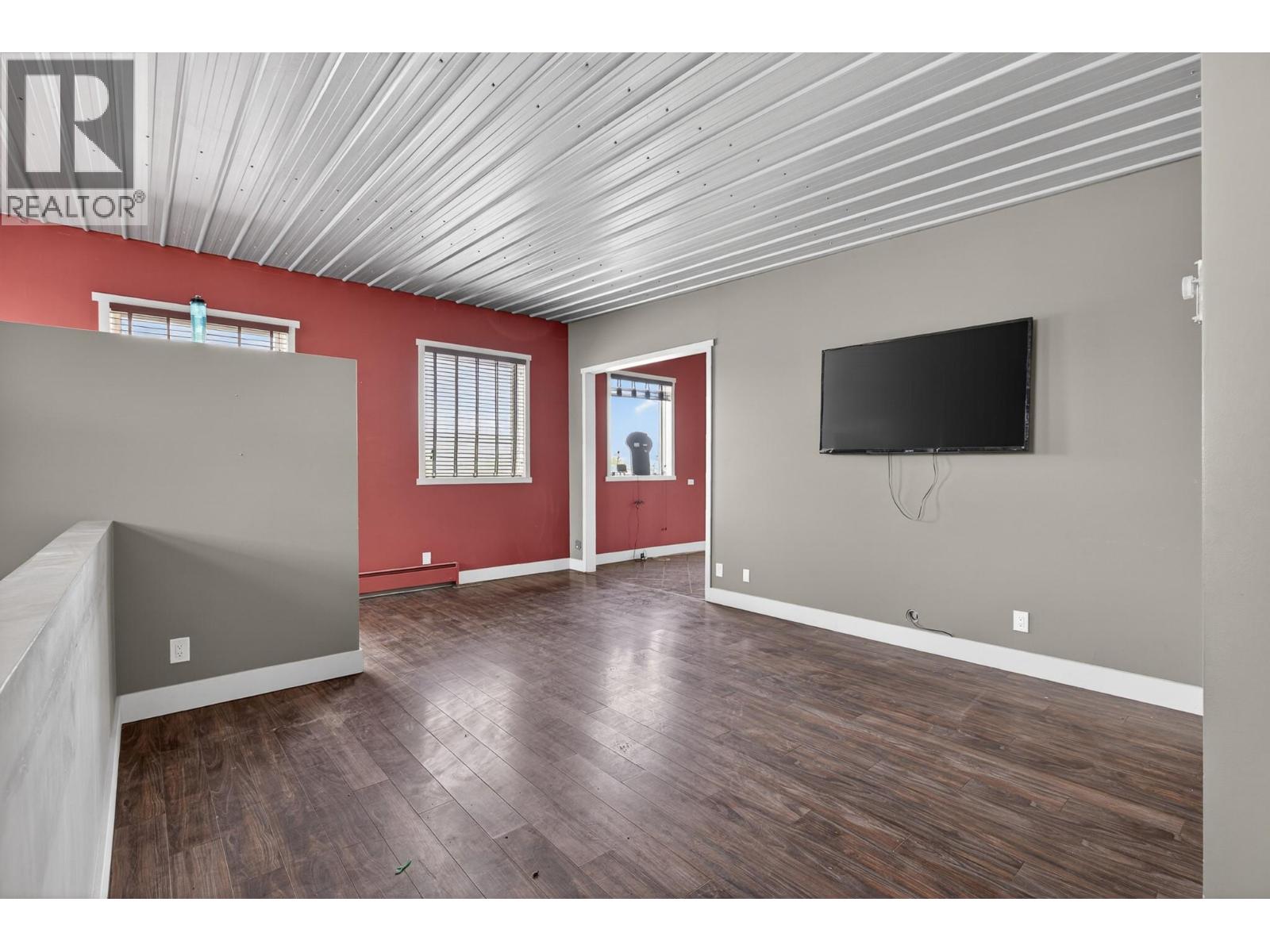 6245 97 Highway Property Photo 40