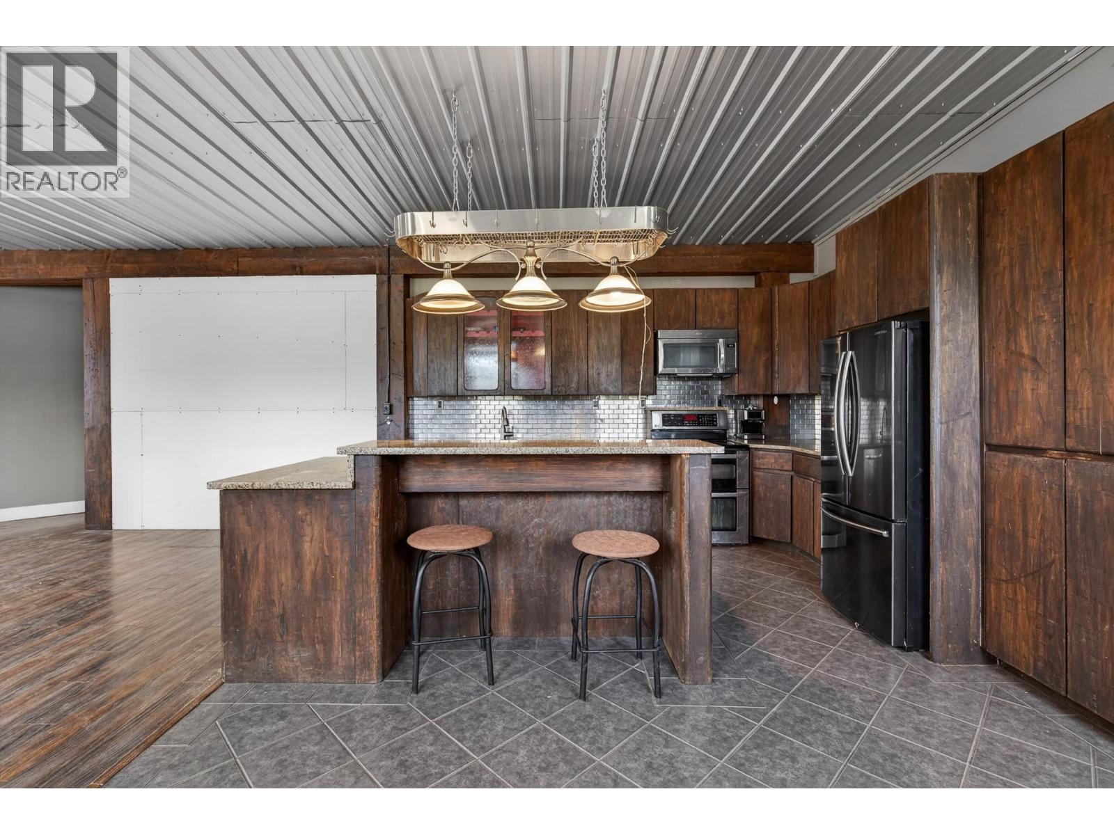 6245 97 Highway Property Photo 44