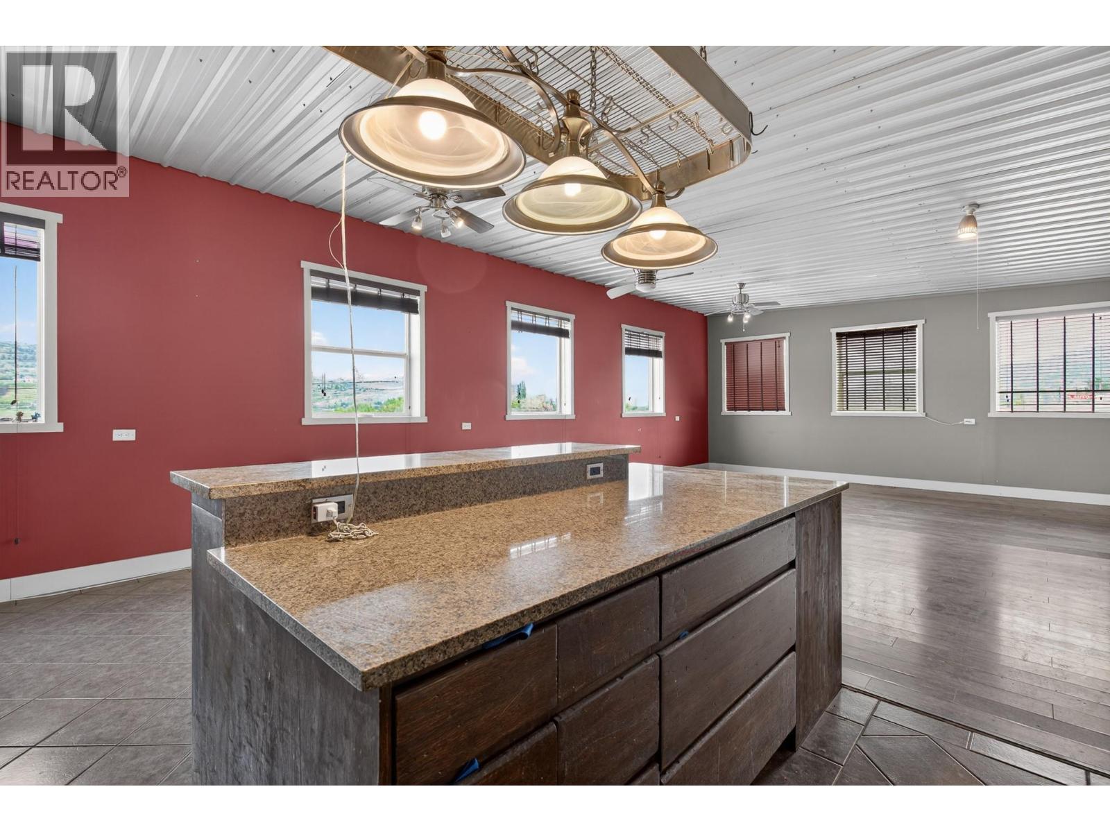 6245 97 Highway Property Photo 49