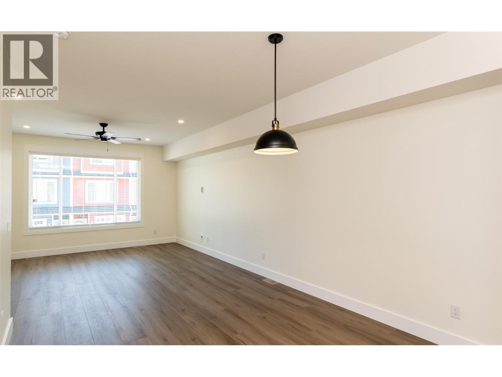 1910 11 Avenue Ne Unit# 5 Property Photo 10