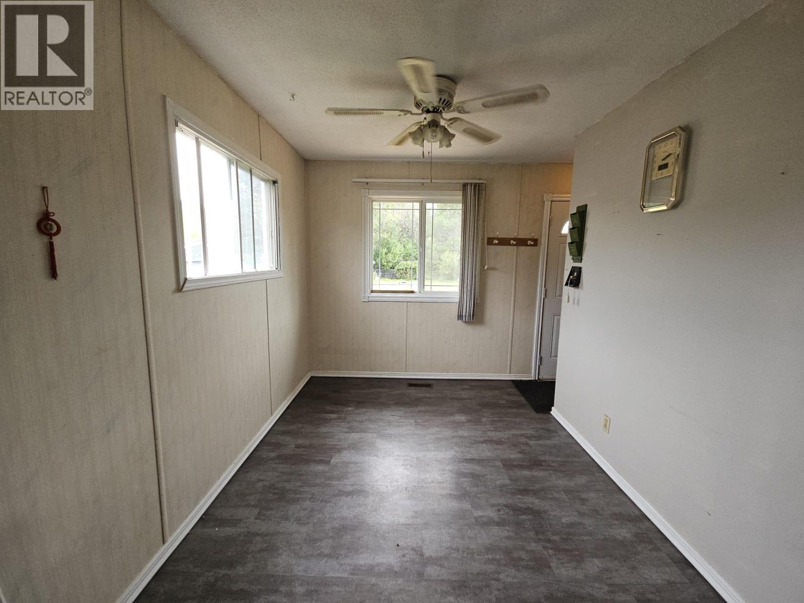 4756 Wabi Crescent Property Photo 9