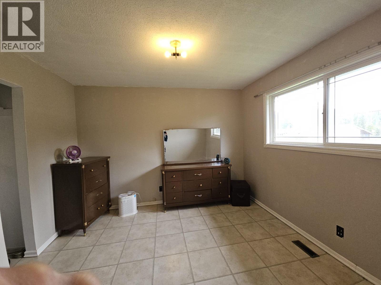 4756 Wabi Crescent Property Photo 18