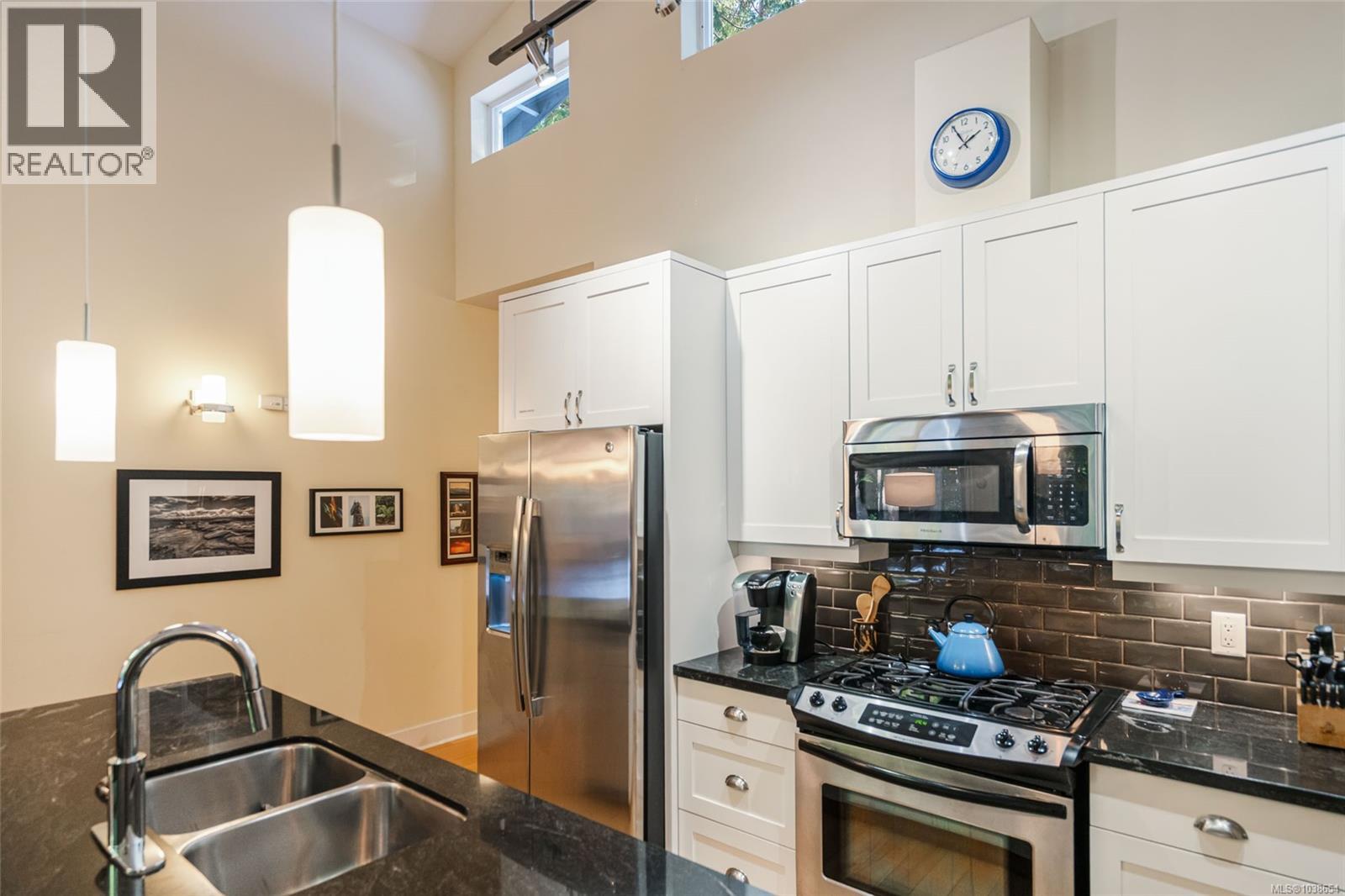 53 1059 Tanglewood Pl Property Photo 13