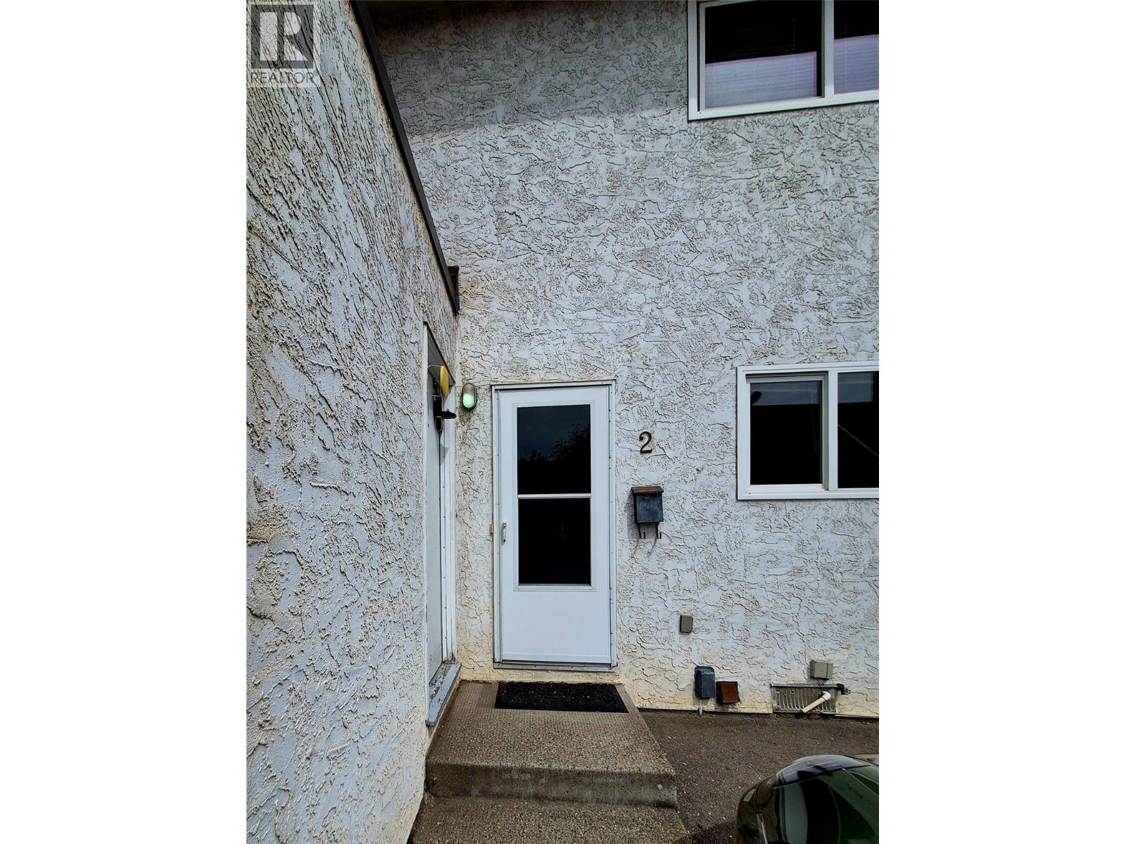 4102 24 Avenue Unit# 2 Property Photo 3