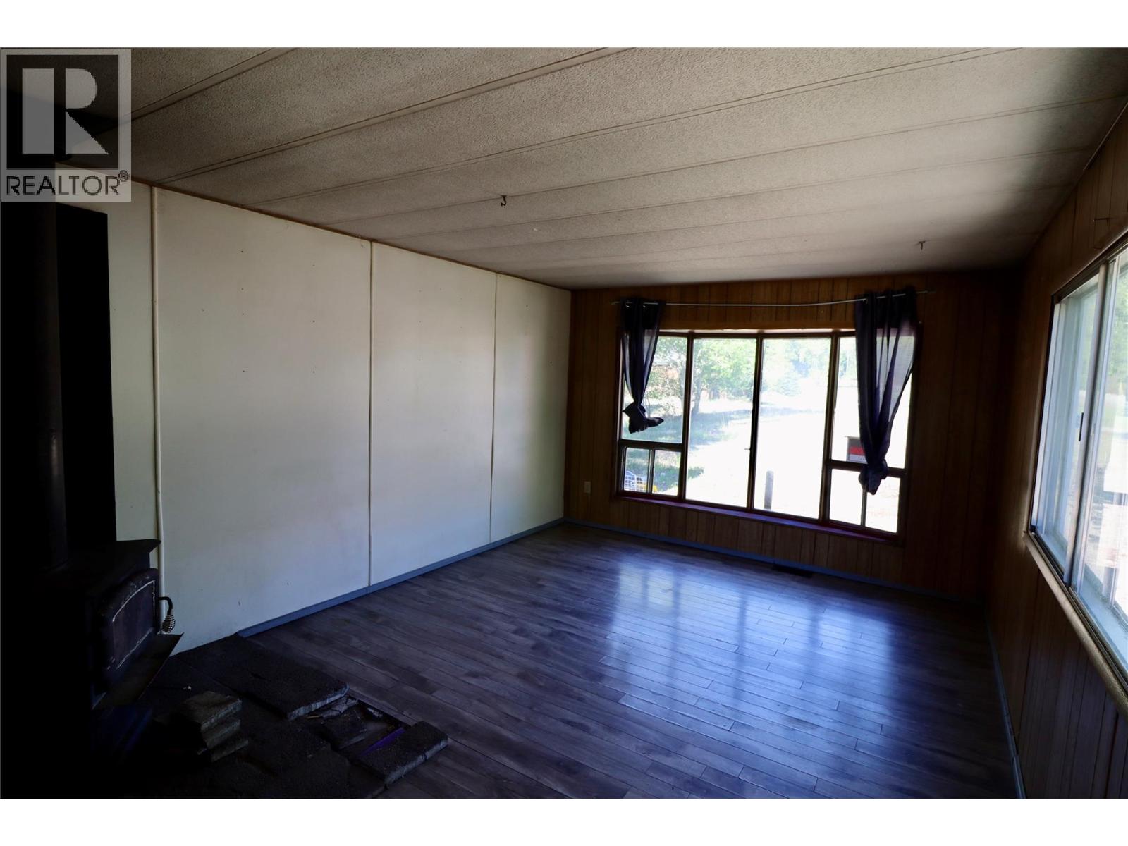 1881 Main Street Property Photo 15