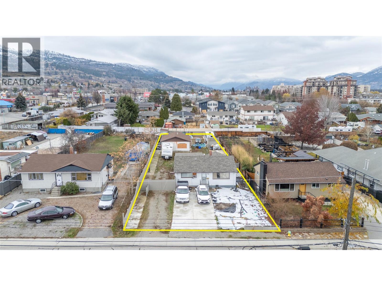 52 Okanagan Avenue W Property Photo 3
