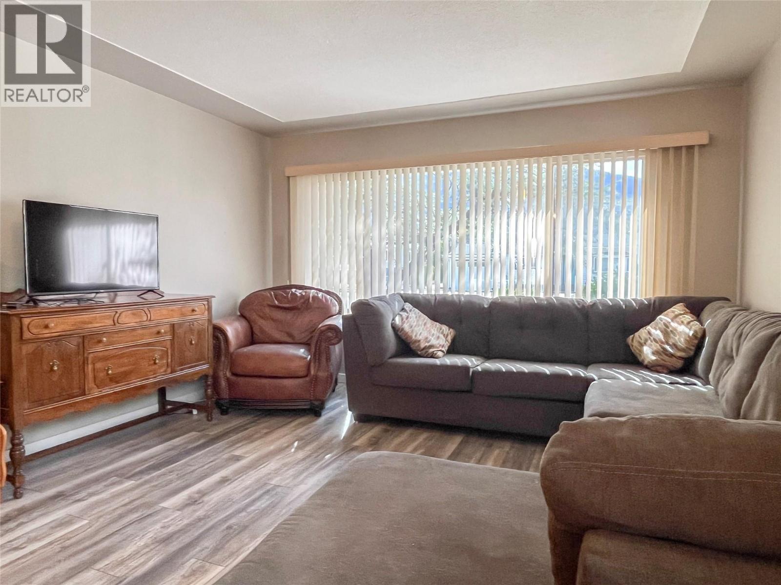 7817 89th Street Property Photo 30