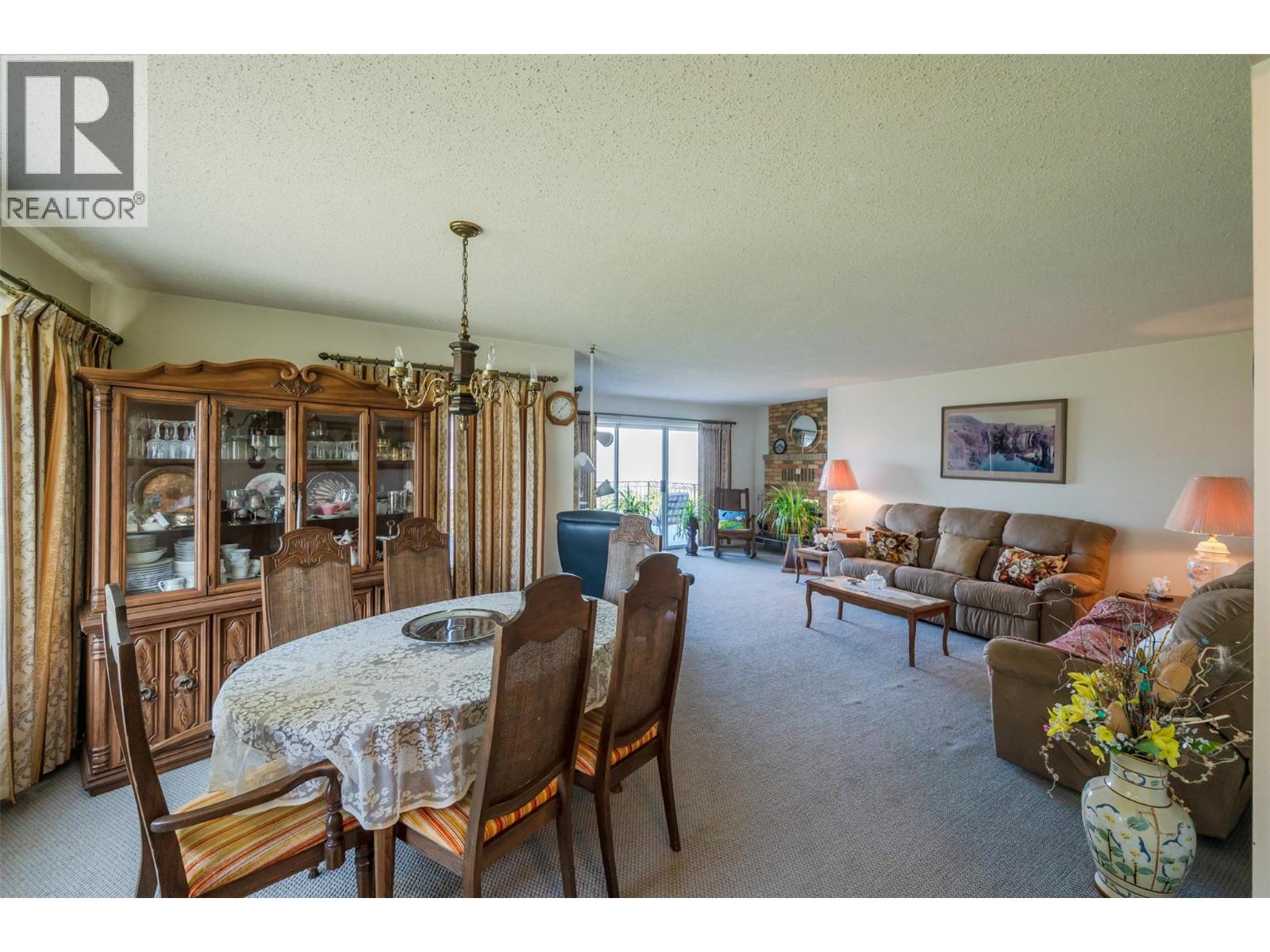3910 North Naramata Road Property Photo 12