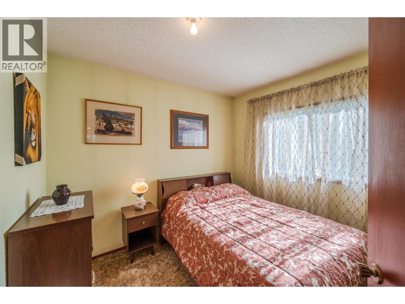3910 North Naramata Road Property Photo 19