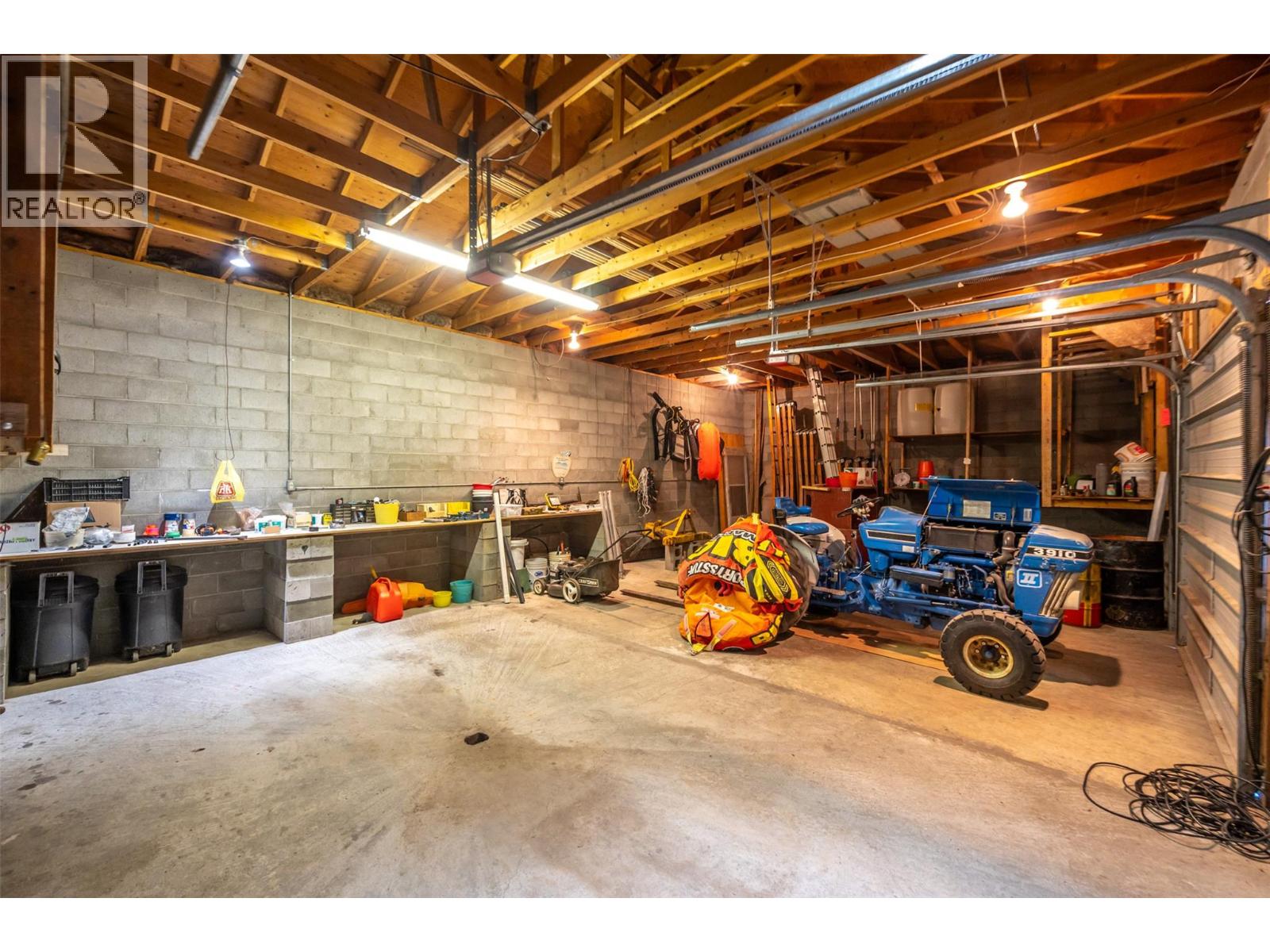 3910 North Naramata Road Property Photo 36